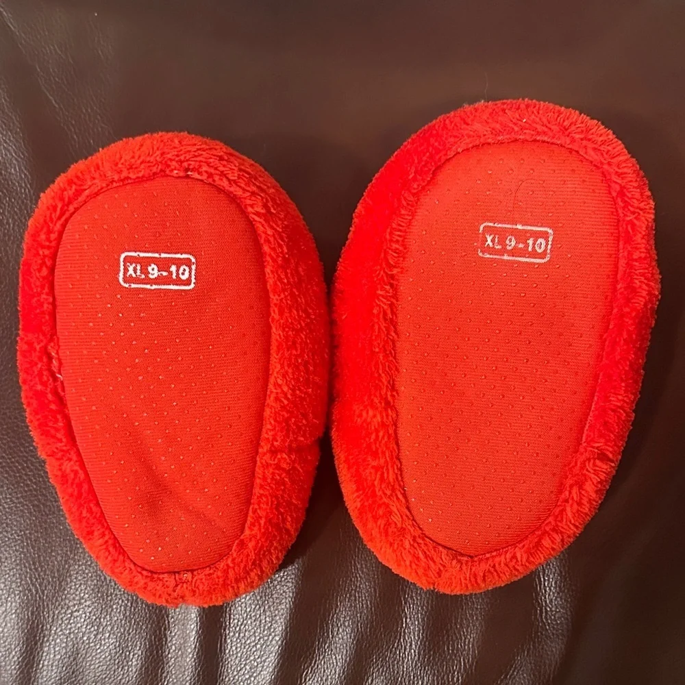 Sesame Street Elmo Red Fuzzy Slippers